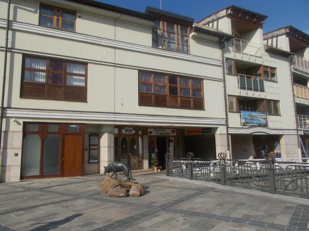 Retron Szinva-Lux Hotell Miskolc Exteriör bild